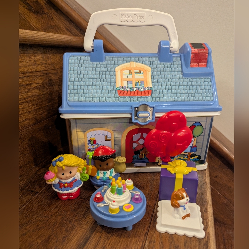 Vintage Fisher Price Little People Birthday Party Carry Case & Figures
